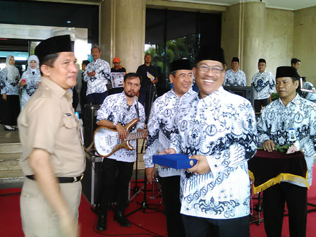 Pencarian PGRI Kuantan Singingi - Persatuan Guru Republik Indonesia Cabang Kuantan Singingi